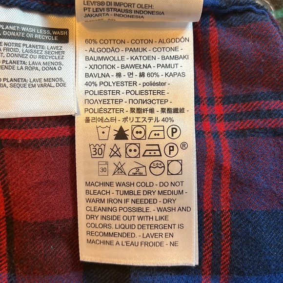 Levi’s Red/Blue Soft Plaid Button Down Flannel Small - Picture 7 of 7